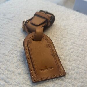 Louis Vuitton Brown Leather Luggage Tag